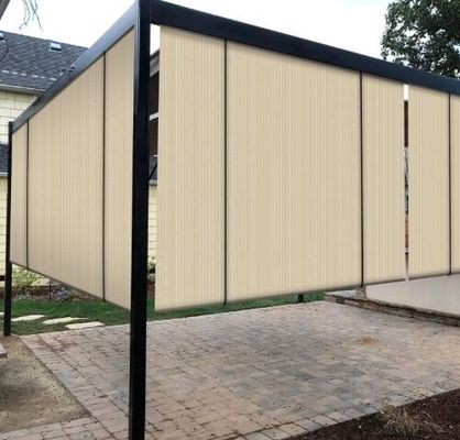 プールの裏庭のバルコニーのフロントガラスのアパートのテラスの柵は0.9x3m 160gsm 0.75x3mを覆う